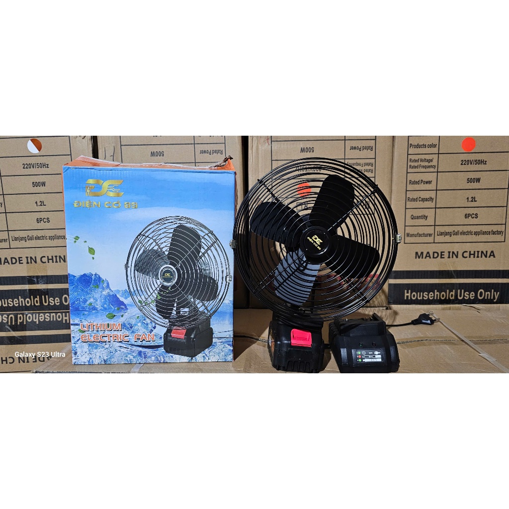 (Hàng Việt Nam Chất Lượng Cao) Quạt Tích Điện Mini Để Bàn... (2)